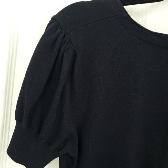 LOFT Short Sleeve Soft Knit Button Front Top with Floral Embellishment M… - Picture 8 of 14